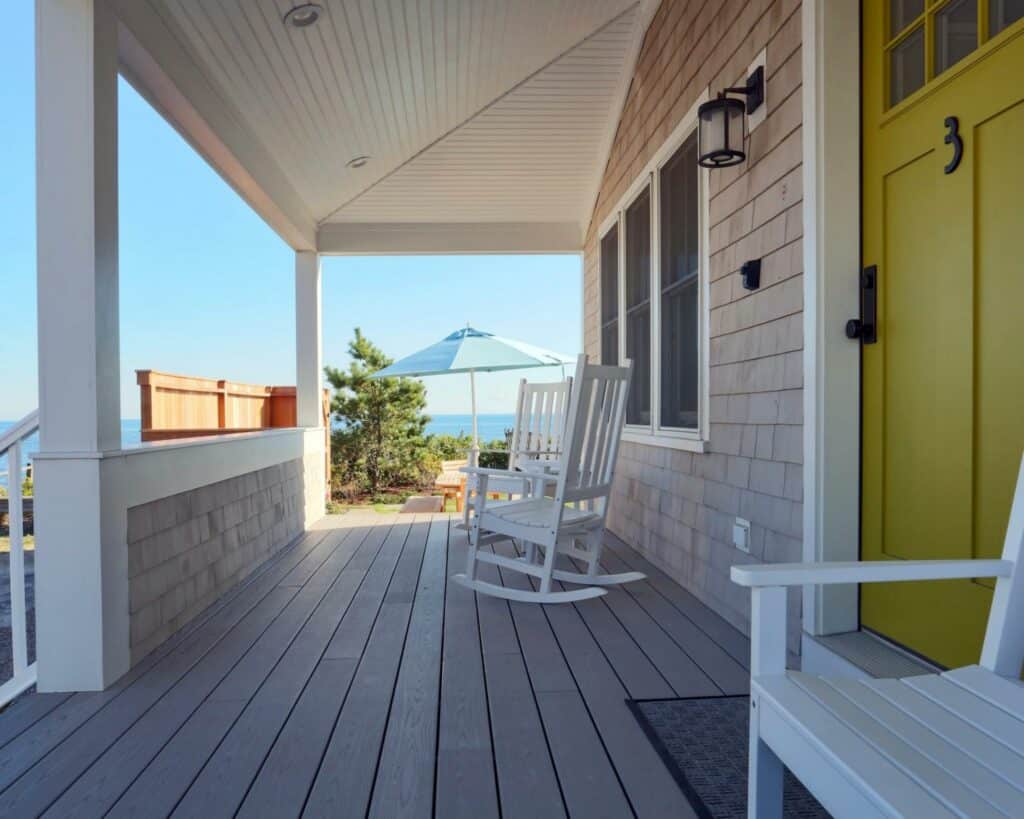 Cape-Cod-Front-Porch
